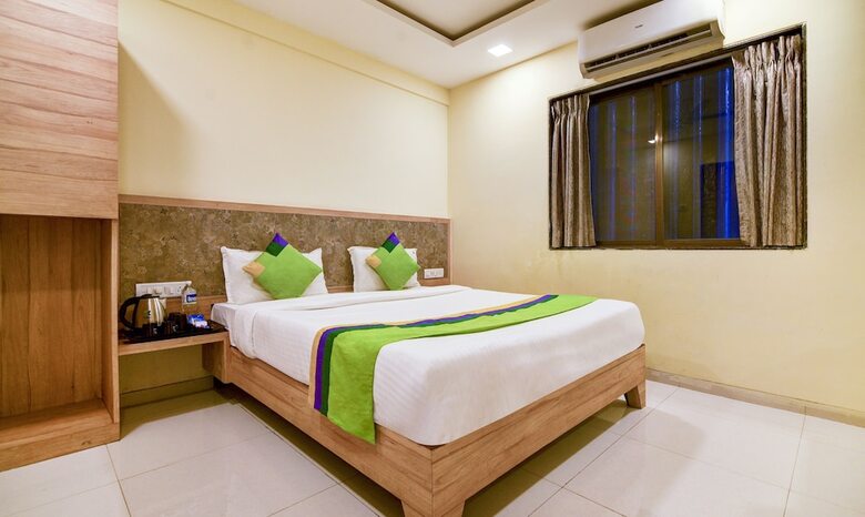 Hotel Treebo Trend Bright Plaza And Spa