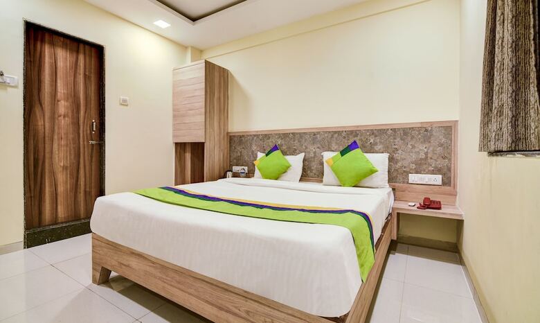 Hotel Treebo Trend Bright Plaza And Spa