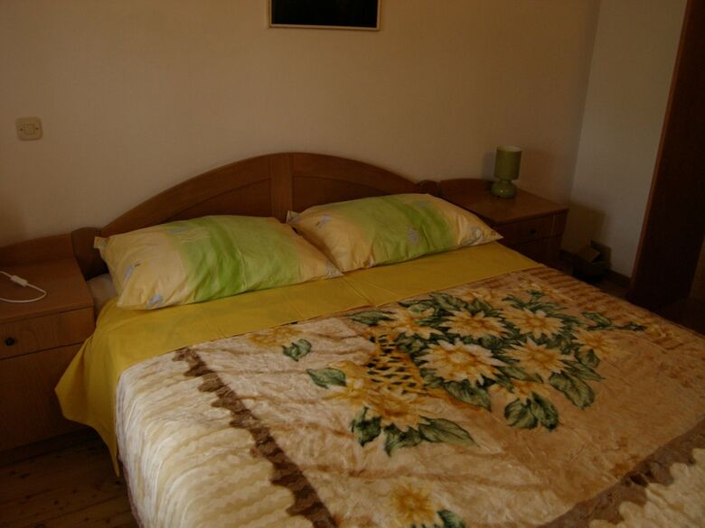 Easeful Pifar Apartment Great Location