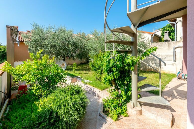 Affordable Apartment Bruno In Pula