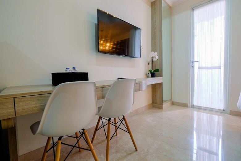 Stylish Studio Room Menteng Park Apartment