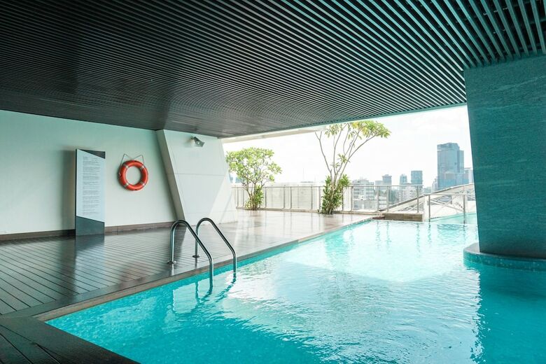 Exquisite Studio Menteng Park Apartment