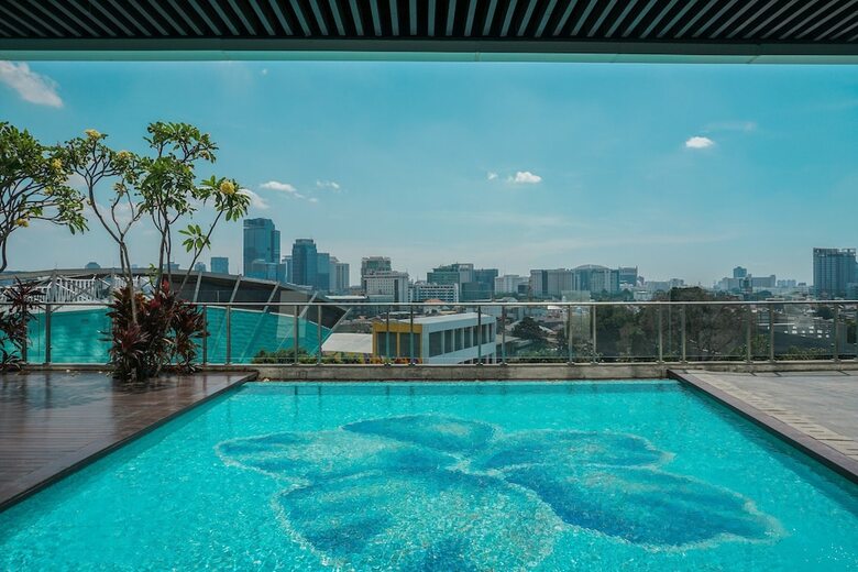 Elegant Studio At Menteng Park Apartment