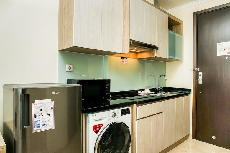 Fully Furnished Studio Menteng Park Apartment