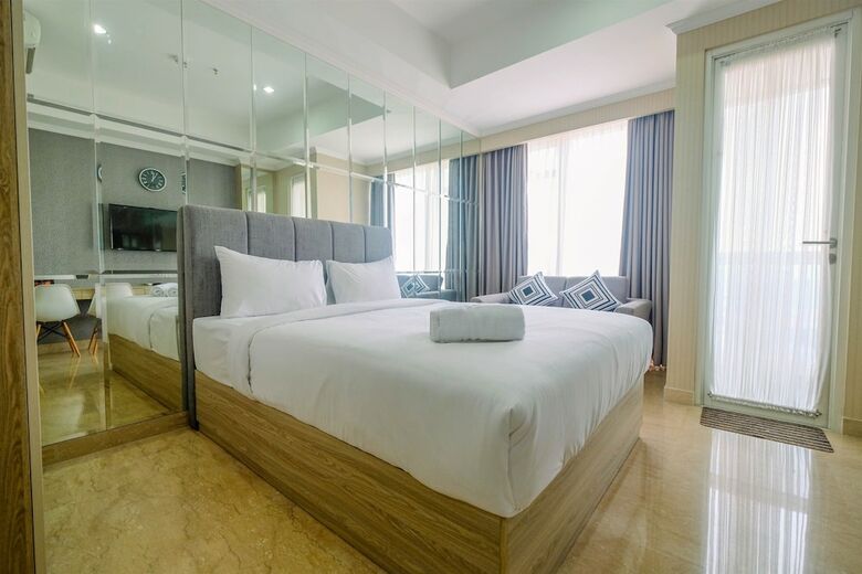Modern And Comfy Studio At Menteng Park Apartment