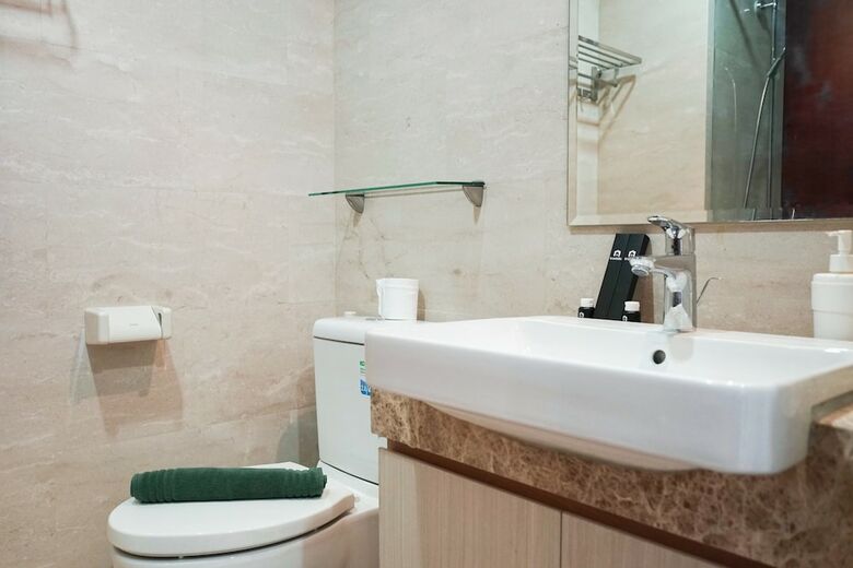 Stunning Studio Room At Menteng Park Apartment