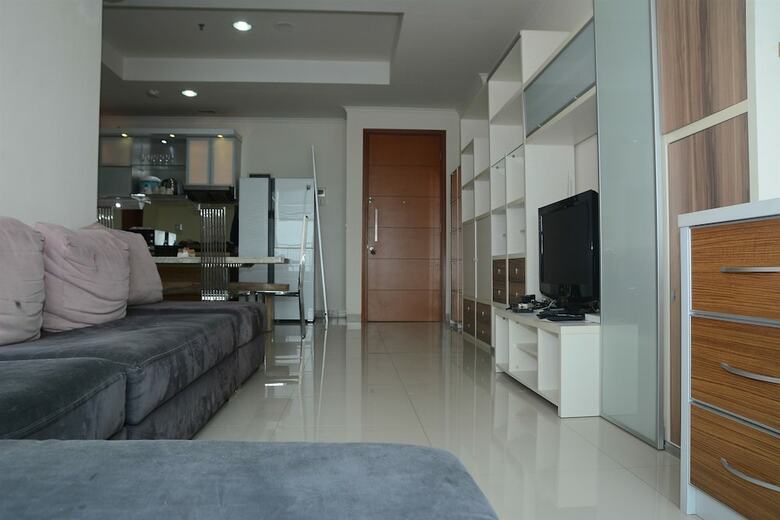 Big And Cozy 2br Ancol Mansion Apartment
