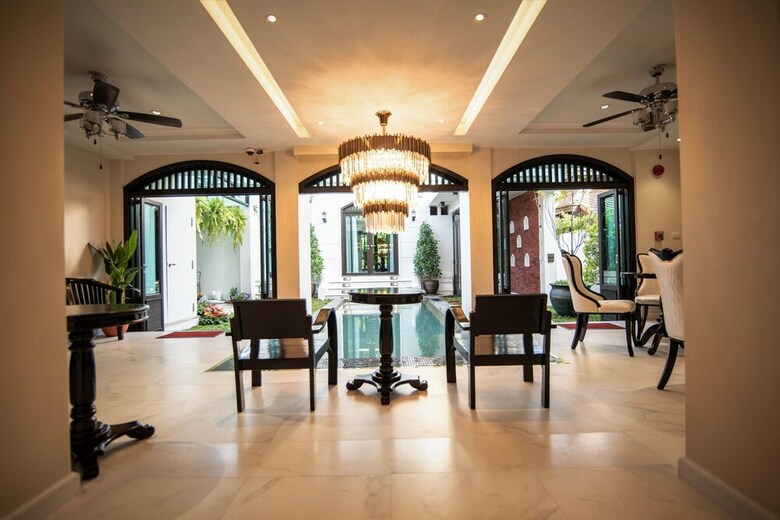 Nanta Glam Cm Hotel & Residences