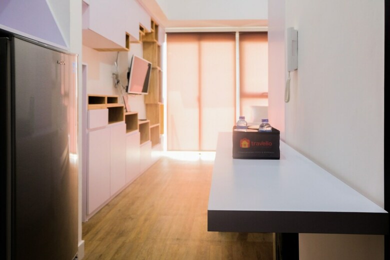 Contemporary Minimalist Studio Casa de Parco Apartment