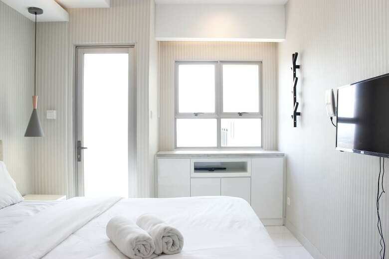 Gorgeous Studio At Mekarwangi Square Apartment With Mountain View
