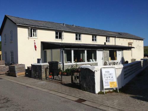 Bed & Breakfast Villa Strandly