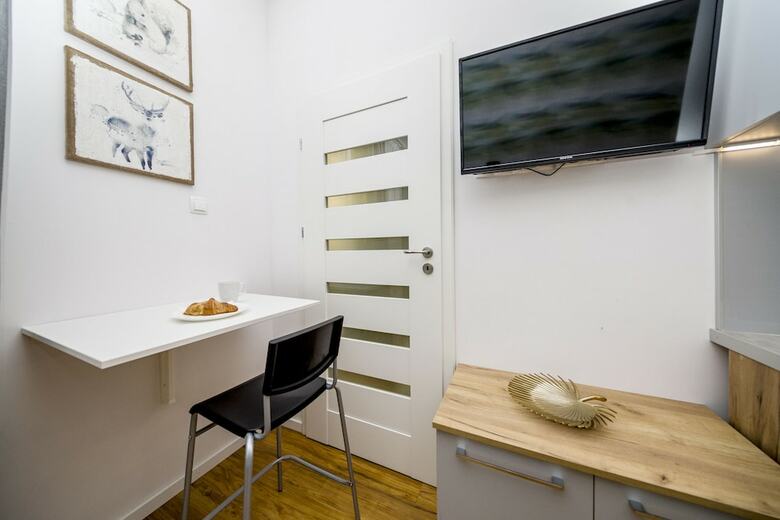 Chlodna Square Apartment By Your Freedom