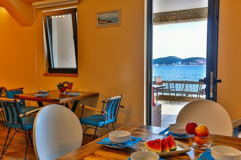 Aparthotel Apartments On The Coast