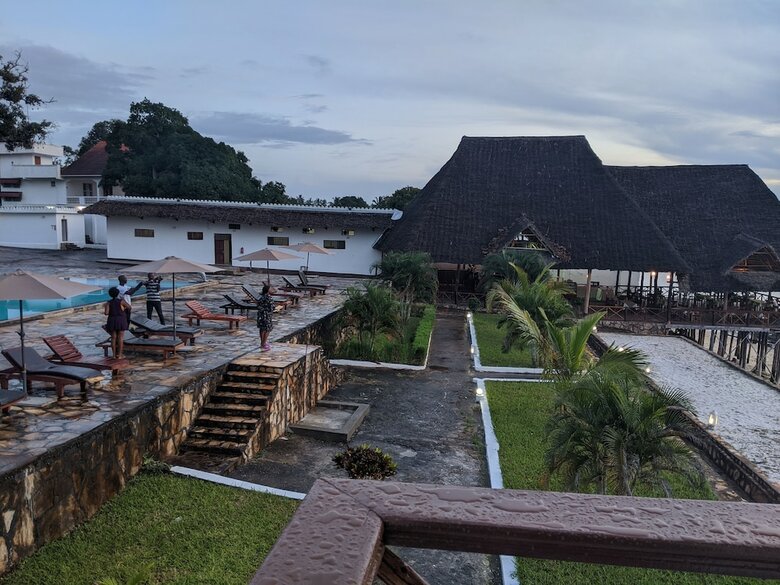 Amaan Ocean Kihinani Hotel