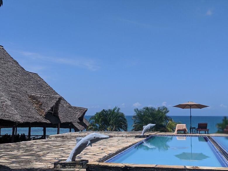 Amaan Ocean Kihinani Hotel