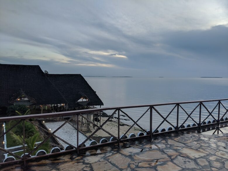 Amaan Ocean Kihinani Hotel