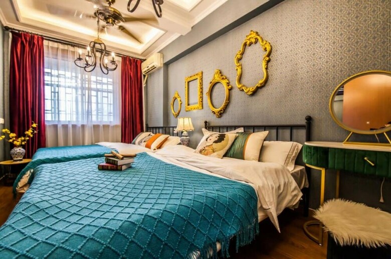 Intown City Apartment No. 54