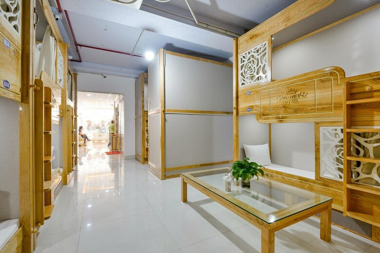 Love Hotel Airport
