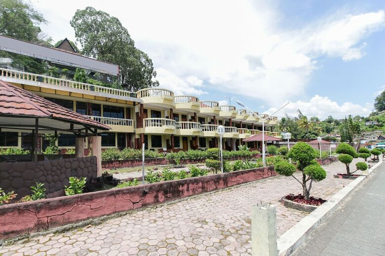 Hotel Airy Sipora Pora 4 Parapat