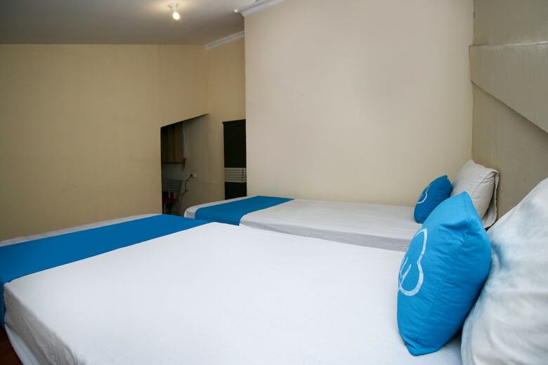 Hotel Airy Cisarua Lembah Nyiur 69 Bogor