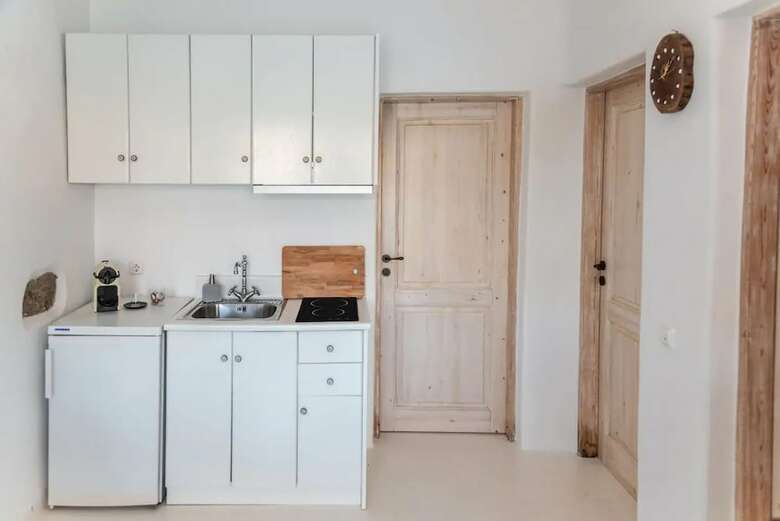 Hotel Etesians Luxury Suites