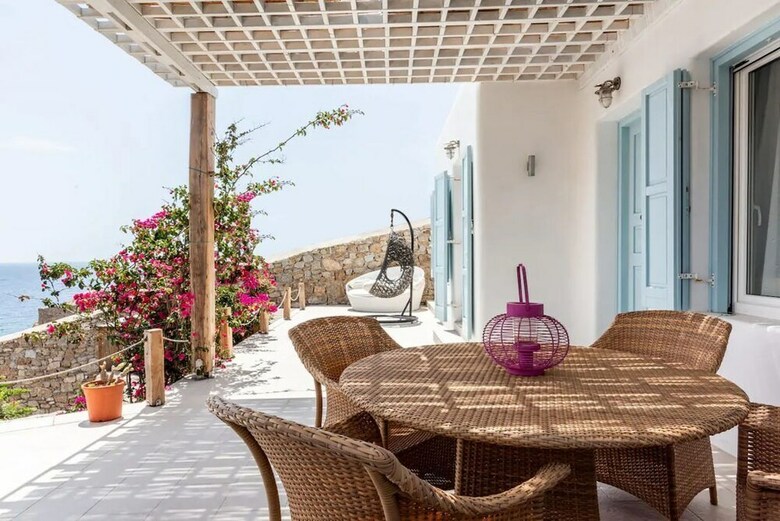 Hotel Etesians Luxury Suites