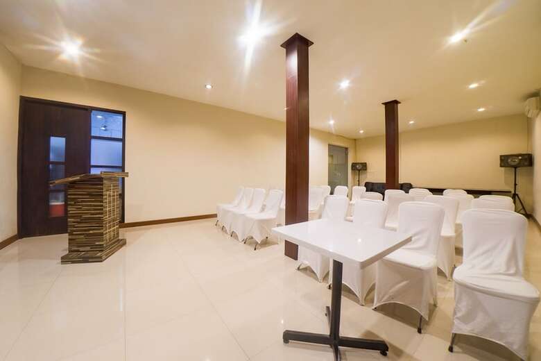 Reddoorz @ Budget Hotel Ambon