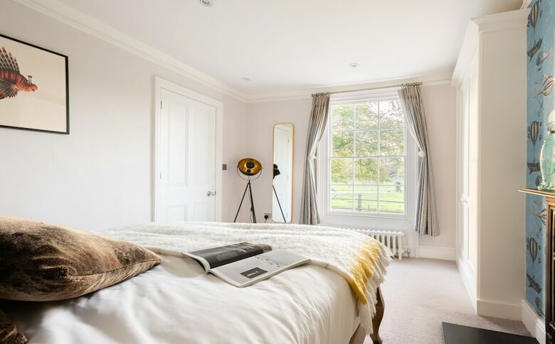 The Midsummer Common - Modern & Spacious 2bdr House With Garden