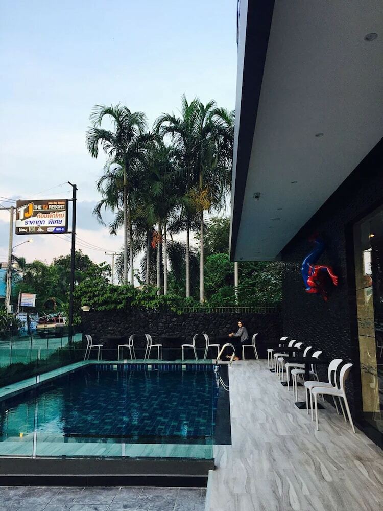 Hotel The Tj Resort