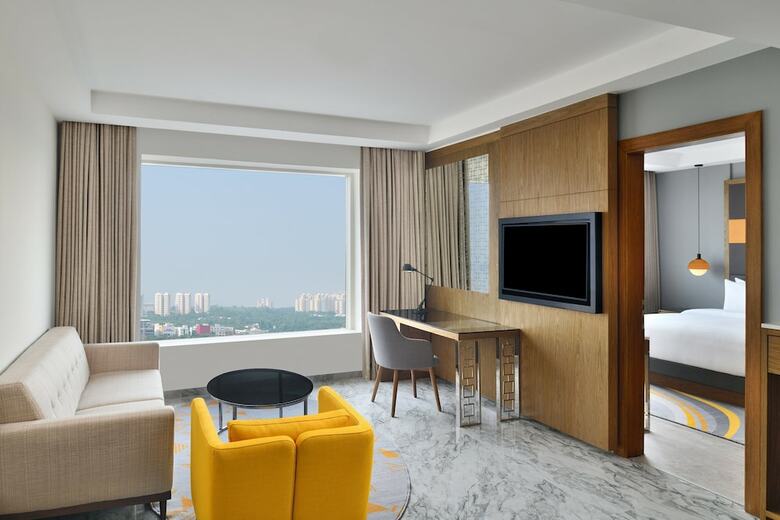 Hotel Le Meridien Hyderabad