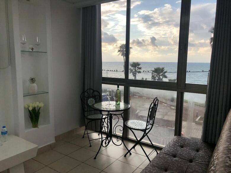 Hotel Sea Line From R&a Group