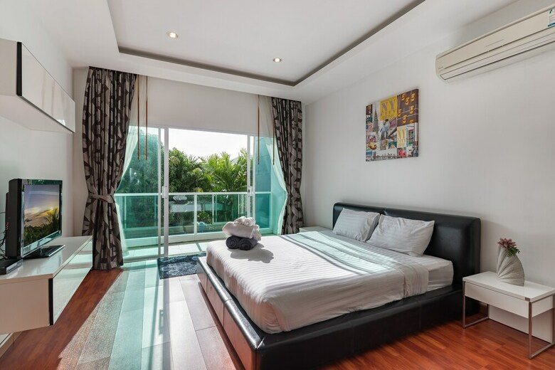 Trixie House Pool Villa In Rawai