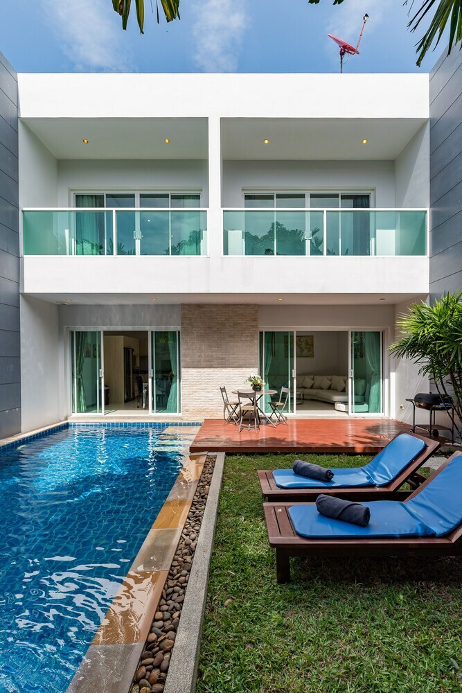 Trixie House Pool Villa In Rawai
