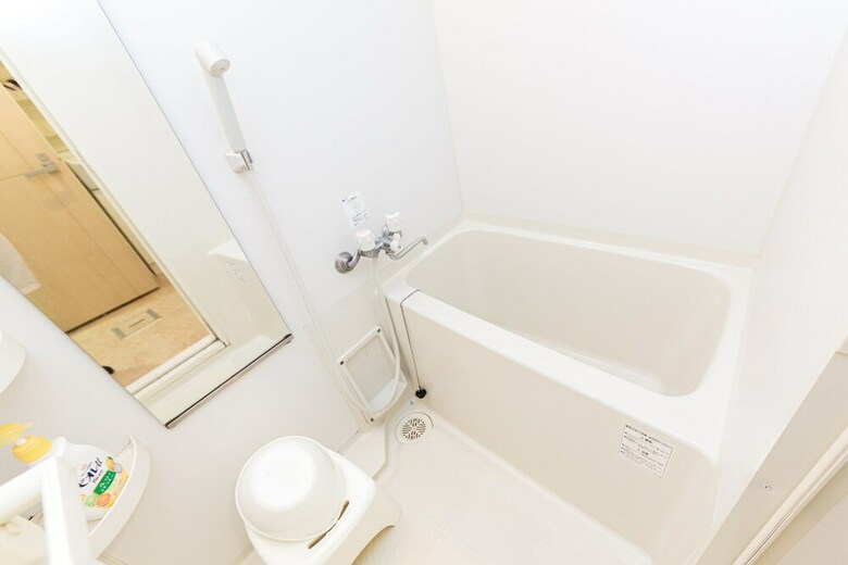 Apartamentos Diore Crest Higashi Shinsaibashi