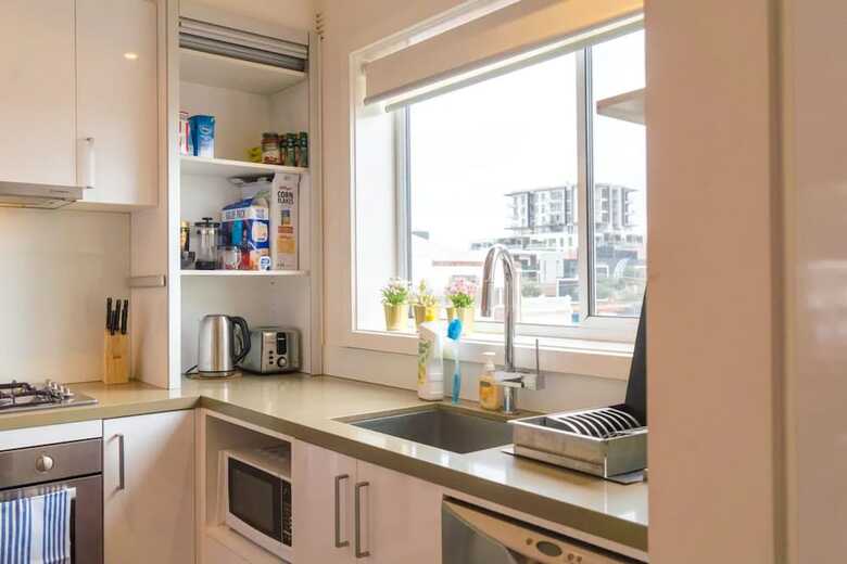 2 Bedroom Apartment In Melbourne Cbd