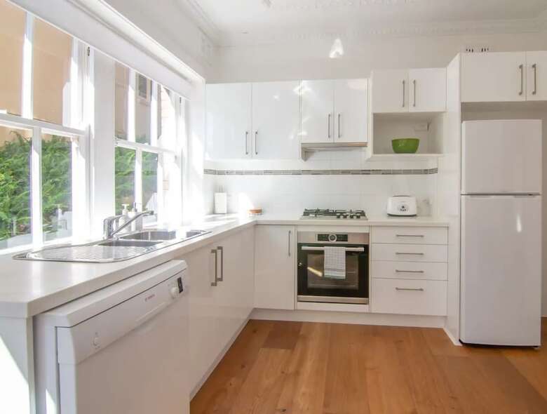Two Bedroom Apartment In Mosman With Harbour Views