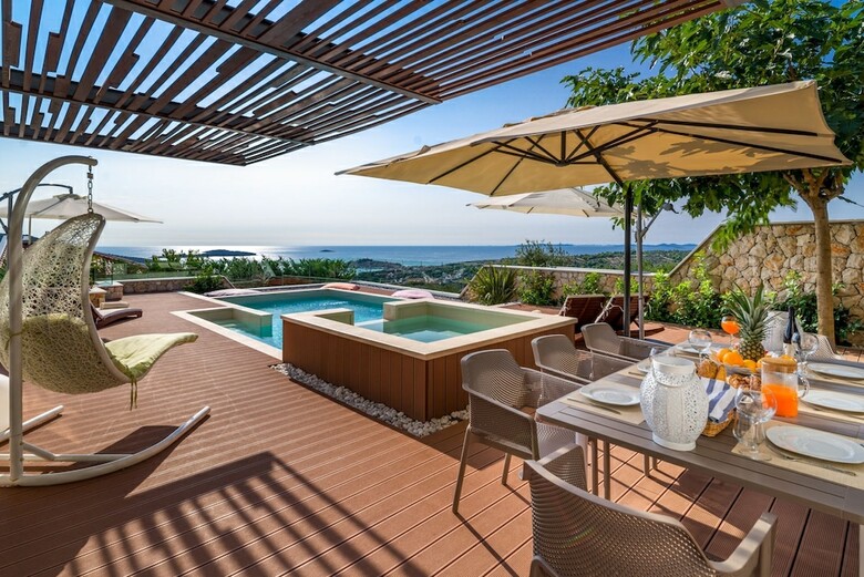 Luxury Villa Golden Eye