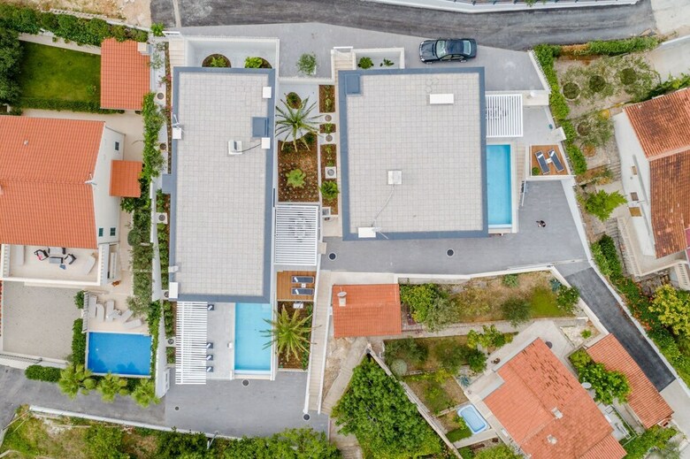 Luxury Villa Luna With Swimming Pool