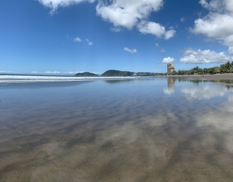 Aparthotel La Sirena Playa Jaco Hotel