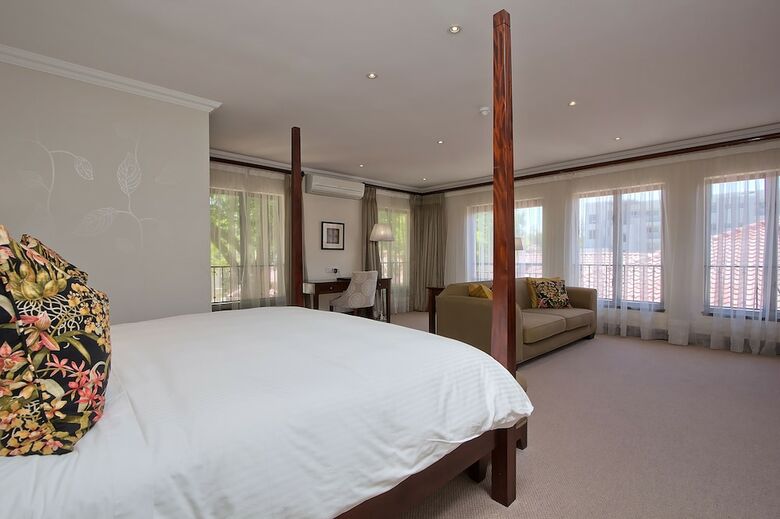 The Syrene Boutique Hotel