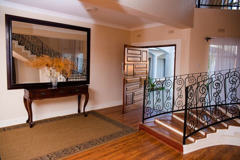 Posada Residence 747 Borrowdale Brooke