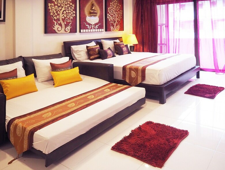 Hotel Sky Silk Decoration House