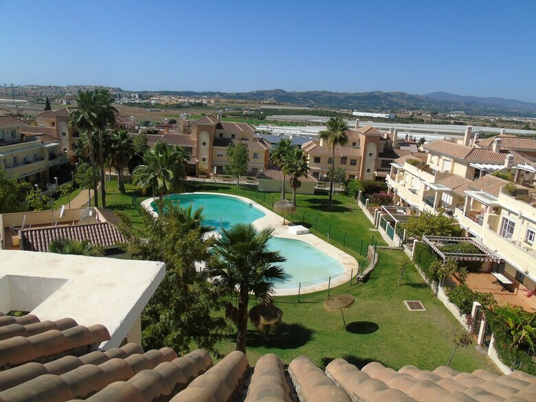 A&n Baviera Luxury - Three Bedroom Apartment, Sleeps 6