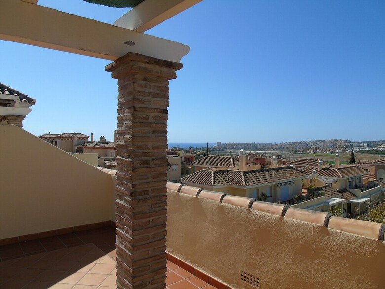 A&n Baviera Luxury - Three Bedroom Apartment, Sleeps 6