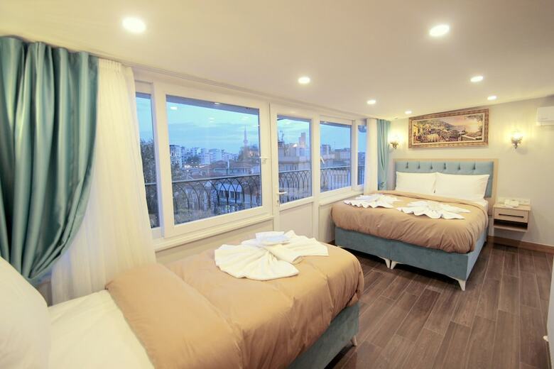 Hira Hotel