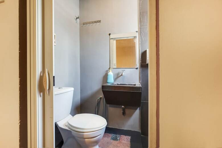 Oyo 44118 Budget Sk Hotel