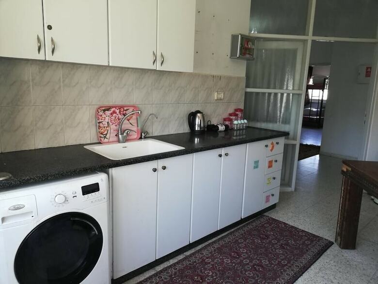 Hostal Rest Hostel