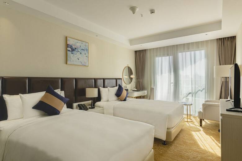 La Vela Saigon Hotel