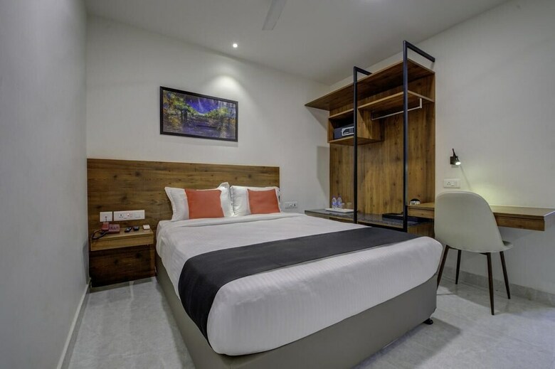 Hotel Arunaa Inn