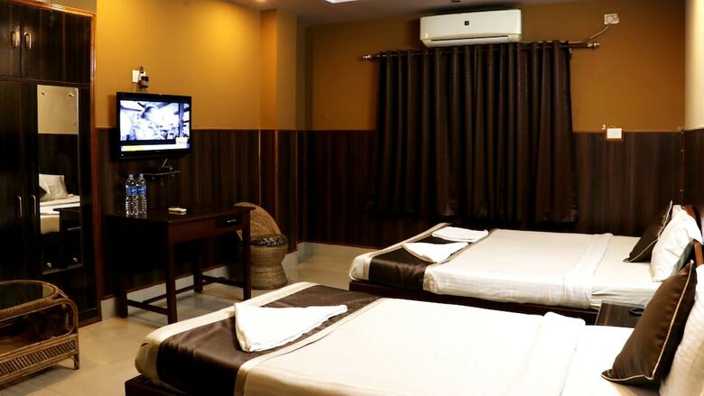 Hotel Om Shree Residency
